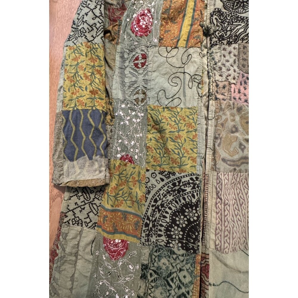 Patchwork kantha quilt kimono Jacket Green Embroidered Boho Art to Wear Hippie - Picture 13 of 16